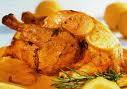 Cap�n relleno con pir�mide de patata duquesa.