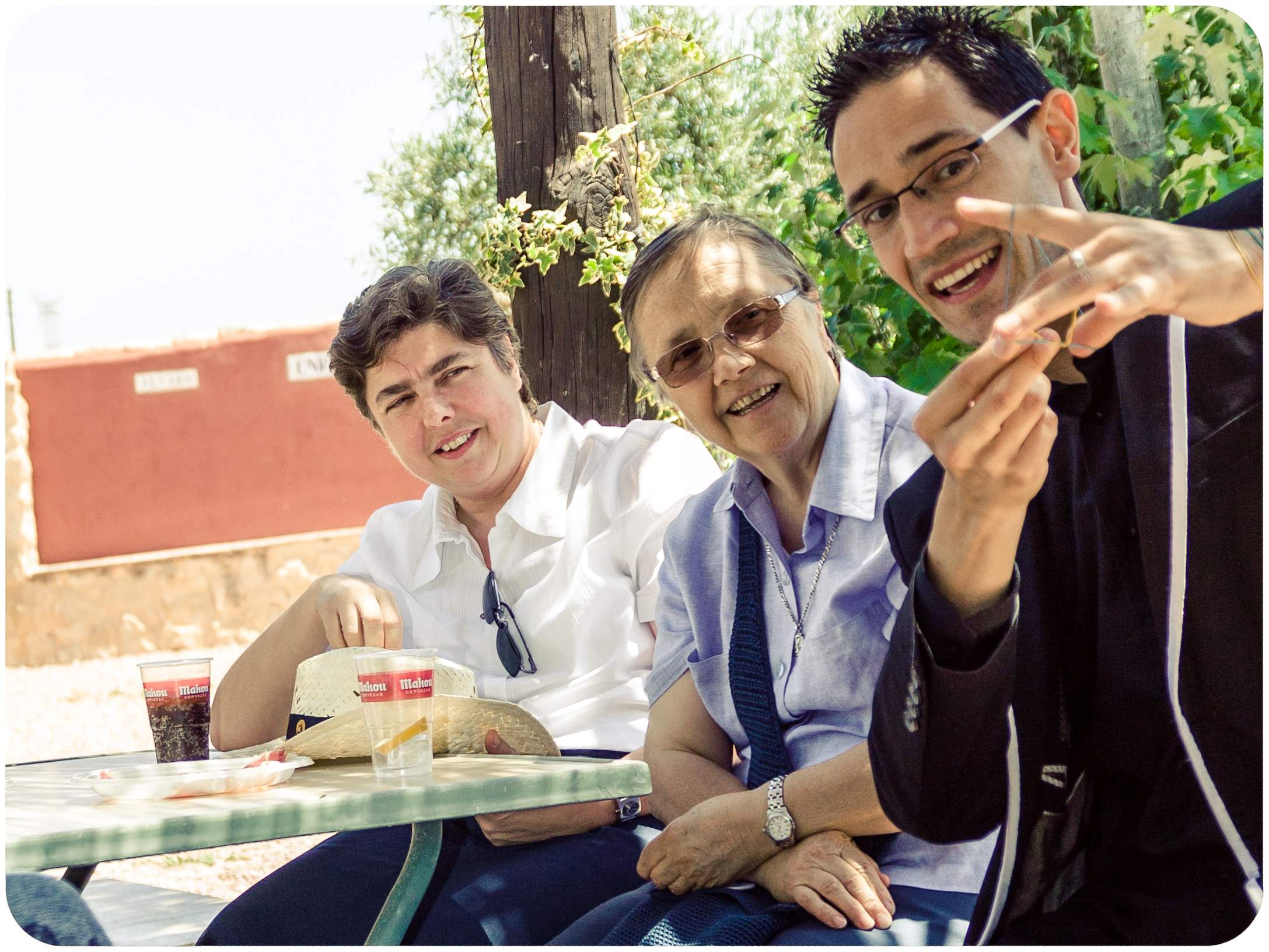 MAGIA DE CERCA MAGIA